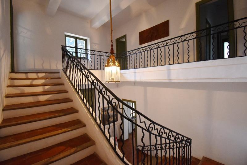 Maison - 490 m² - 21 pièces