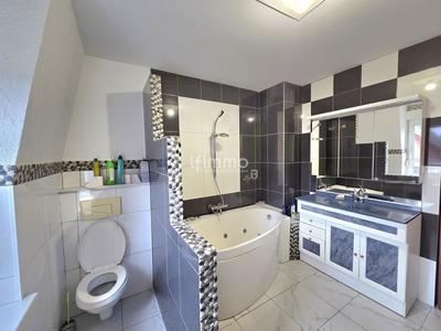 Maison - 102 m² - 5 pièces