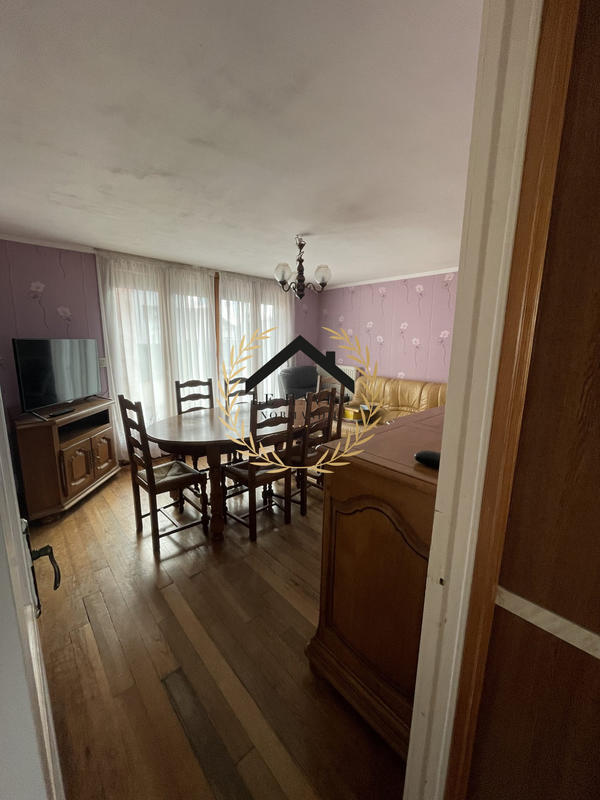 Maison - 77 m² - 5 pièces