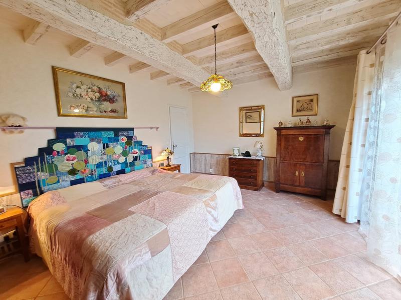 Maison - 295 m² - 7 pièces