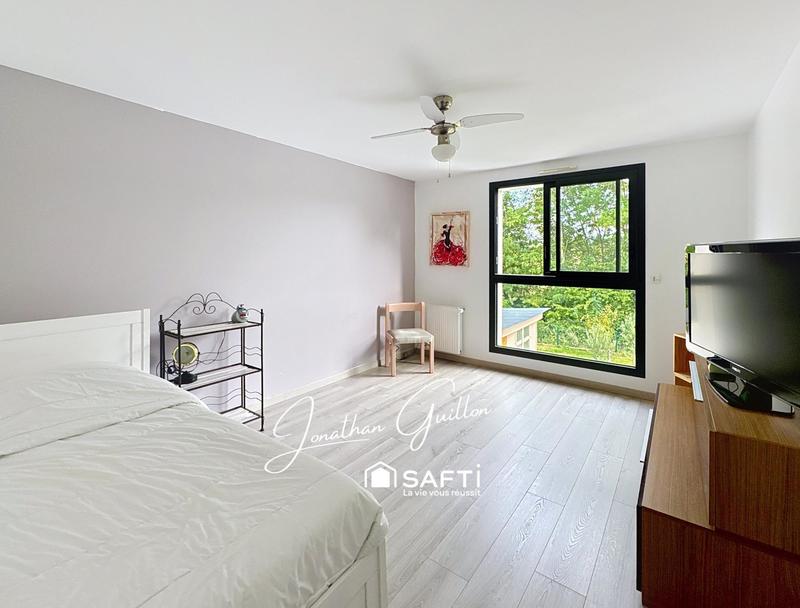 Maison - 181 m² - 7 pièces