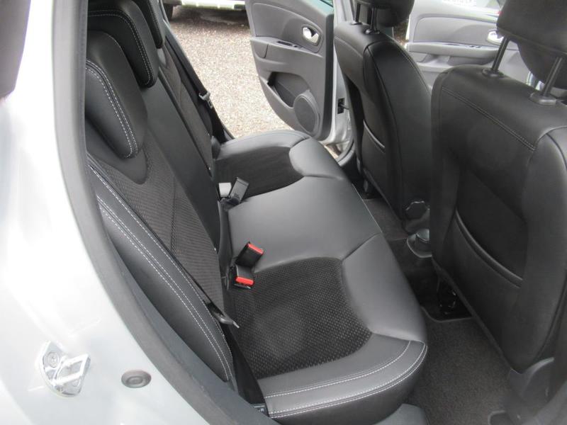 Renault Clio Intens 120 Ch 1ere Main France 36500 Kms