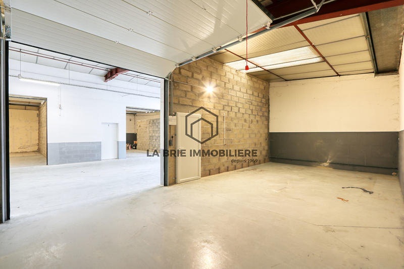 Local d'activité / Entrepôt - 43 m² - 1 pièce