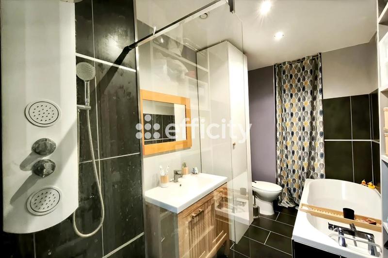 Maison - 84 m² - 4 pièces