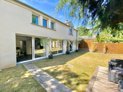 Maison - 165 m² - 7 pièces