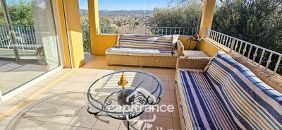 Villa - 134 m² - 5 pièces