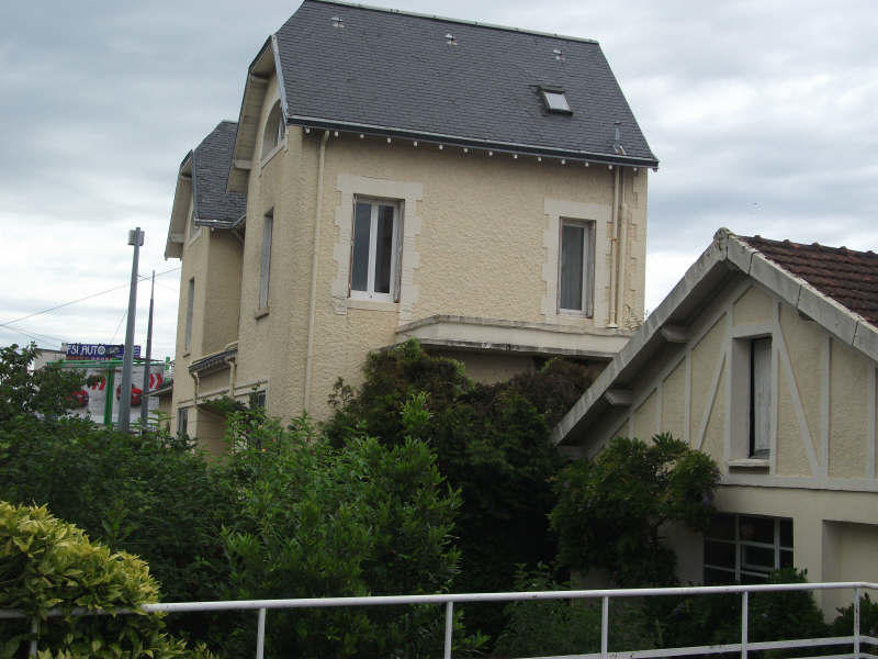 Maison - 230 m² - 10 pièces