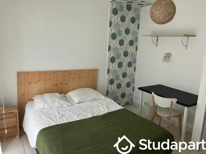 Chambre - 11 m² - 1 pièce