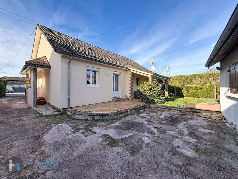 Maison - 97 m² - 4 pièces