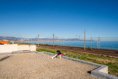 Appartement - 95 m² - 4 pièces