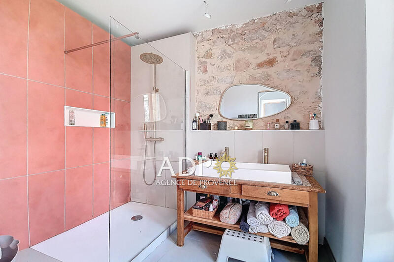 Appartement - 104 m² - 4 pièces