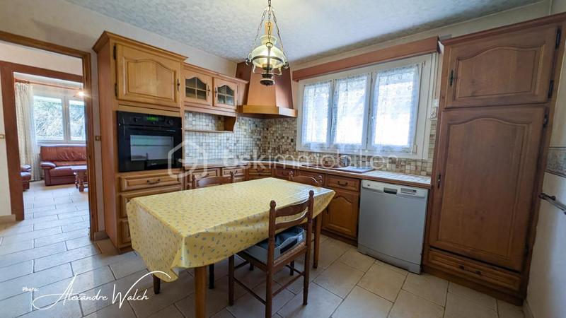 Maison jumelée - 138 m² - 7 pièces