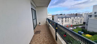 Appartement - 100 m² - 5 pièces