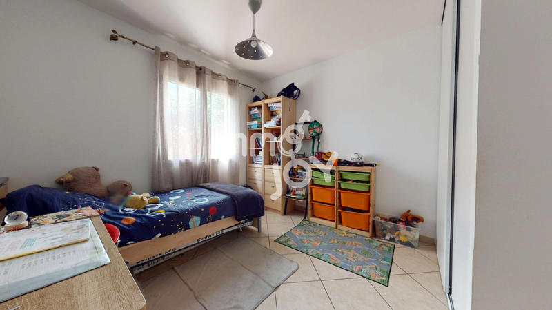 Maison - 178 m² - 7 pièces