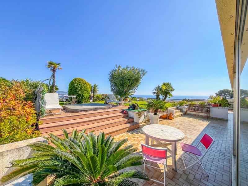 Appartement - 132 m² - 4 pièces