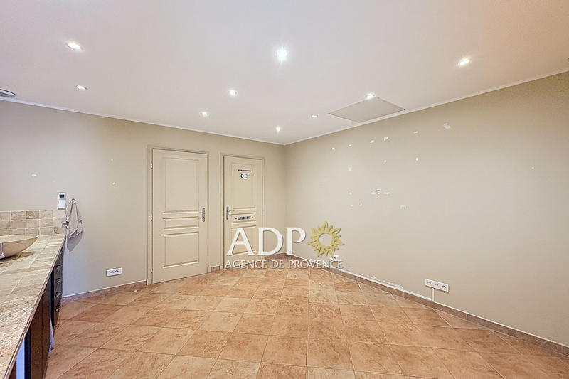 Local commercial - 27 m²