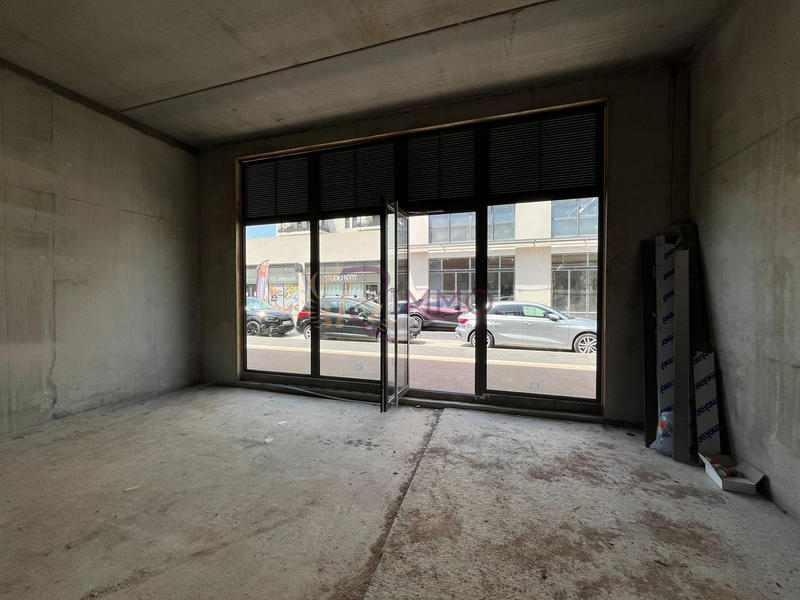 Local commercial - 100 m²