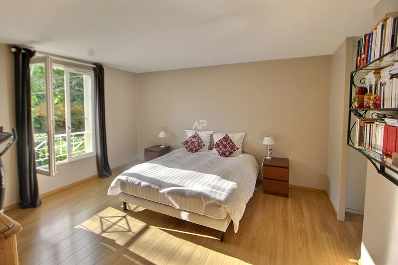 Villa - 180 m² - 7 pièces