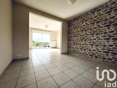 Maison - 92 m² - 5 pièces