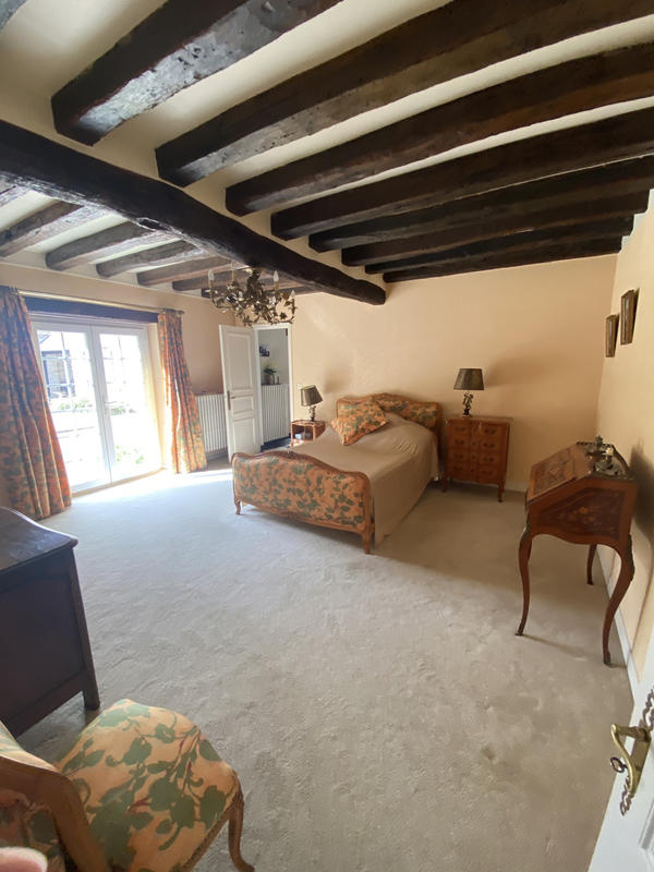 Maison - 300 m² - 8 pièces