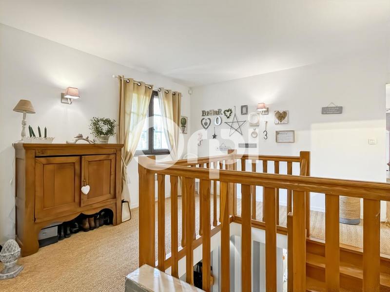 Maison - 200 m² - 6 pièces