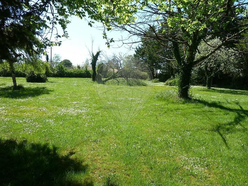 Propriété - 575 m² - 15 pièces