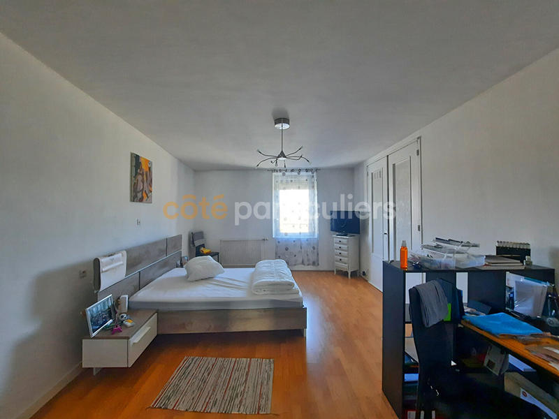 Immeuble - 9 pièces