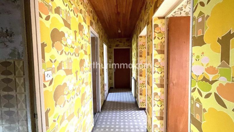 Maison - 165 m² - 8 pièces