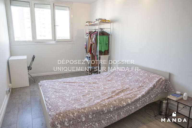 Chambre - 9 m² - 4 pièces
