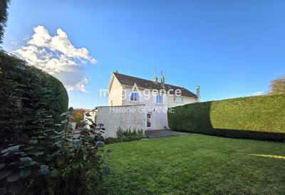 Maison jumelée - 75 m² - 4 pièces