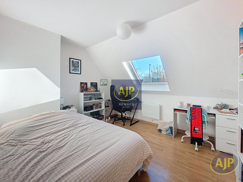 Maison - 82 m² - 5 pièces