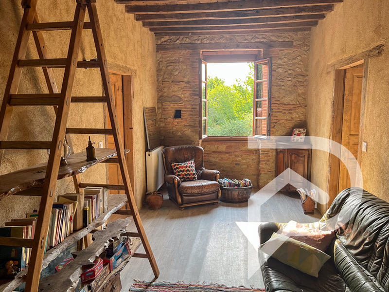 Maison - 228 m² - 7 pièces