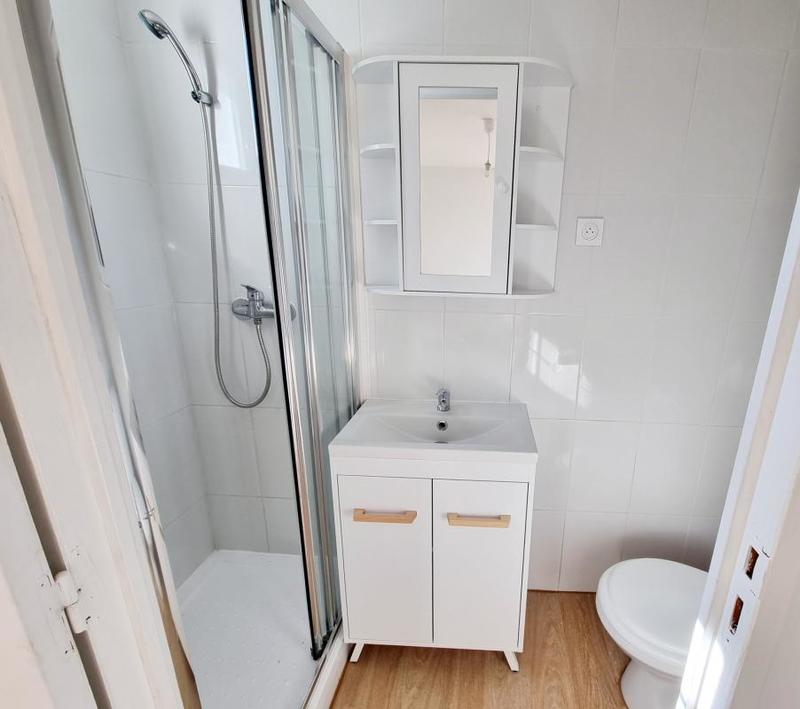 Local commercial - 83 m² - 3 pièces