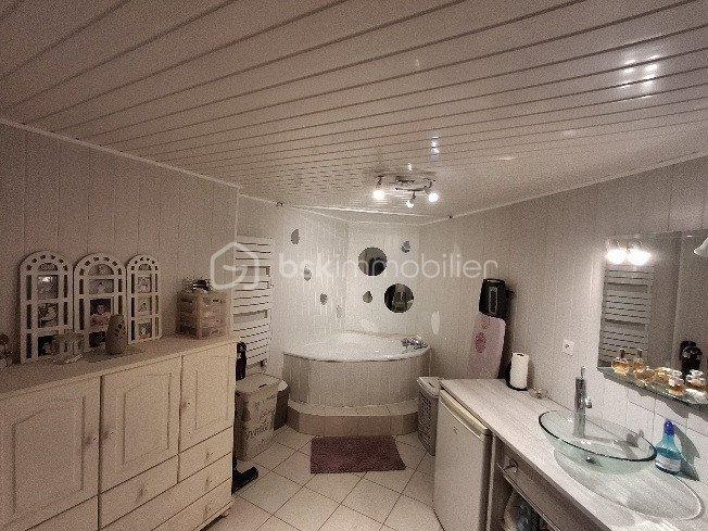 Maison ancienne - 304 m² - 7 pièces