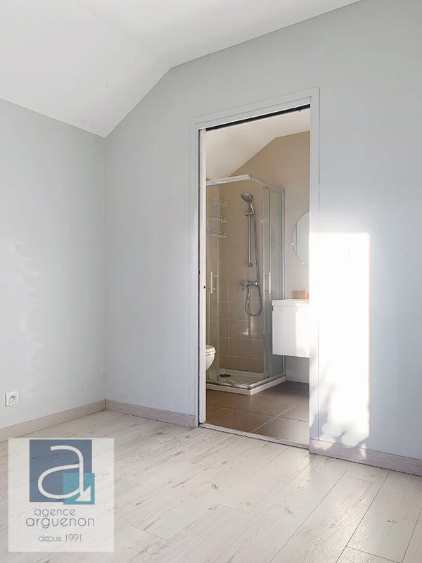 Maison - 102 m² - 5 pièces