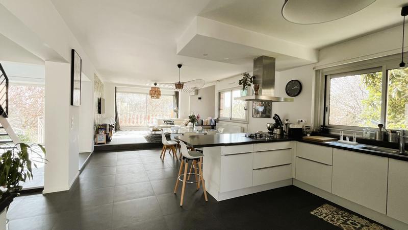 Maison - 163 m² - 6 pièces