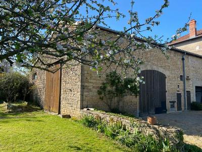 Maison de maîtres - 221 m² - 8 pièces