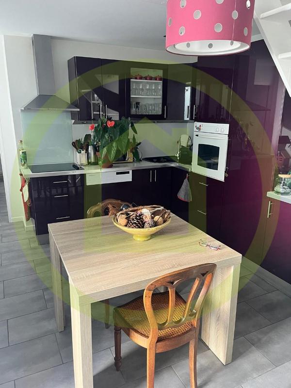 Maison - 80 m² - 4 pièces