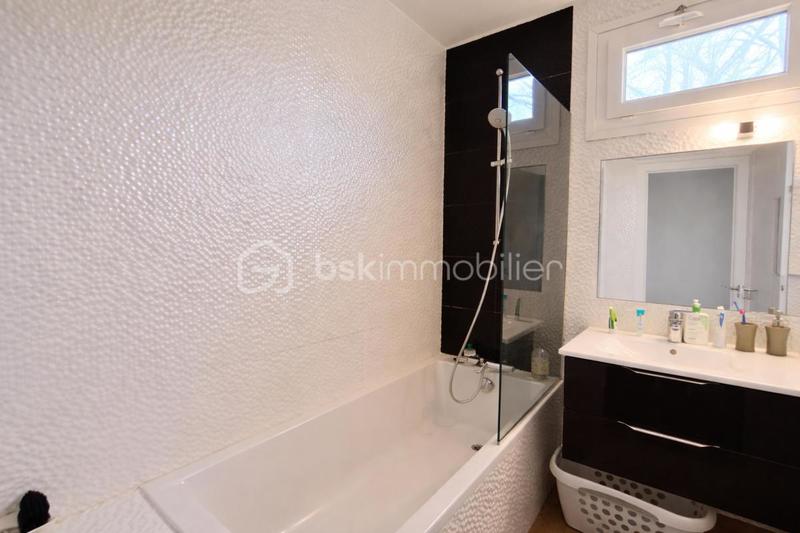 Appartement - 120 m² - 5 pièces