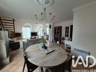 Appartement - 107 m² - 4 pièces