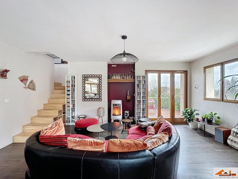 Villa - 205 m² - 8 pièces