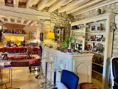 Maison - 233 m² - 6 pièces