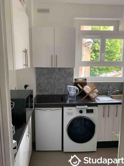 Chambre - 13 m² - 1 pièce