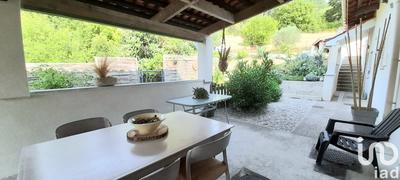 Maison - 177 m² - 6 pièces