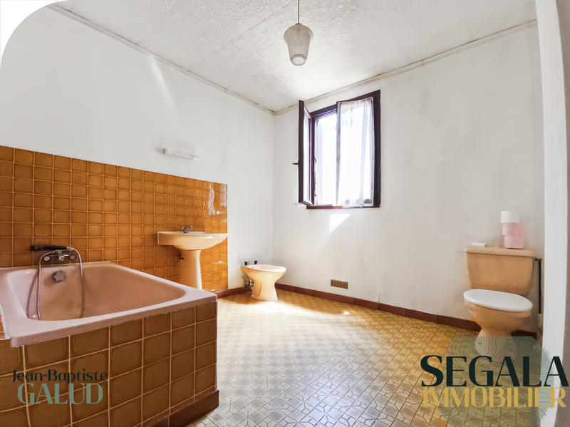 Maison - 96 m² - 4 pièces