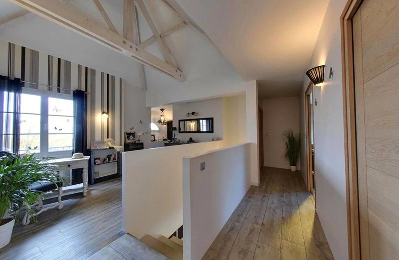 Maison - 170 m² - 7 pièces