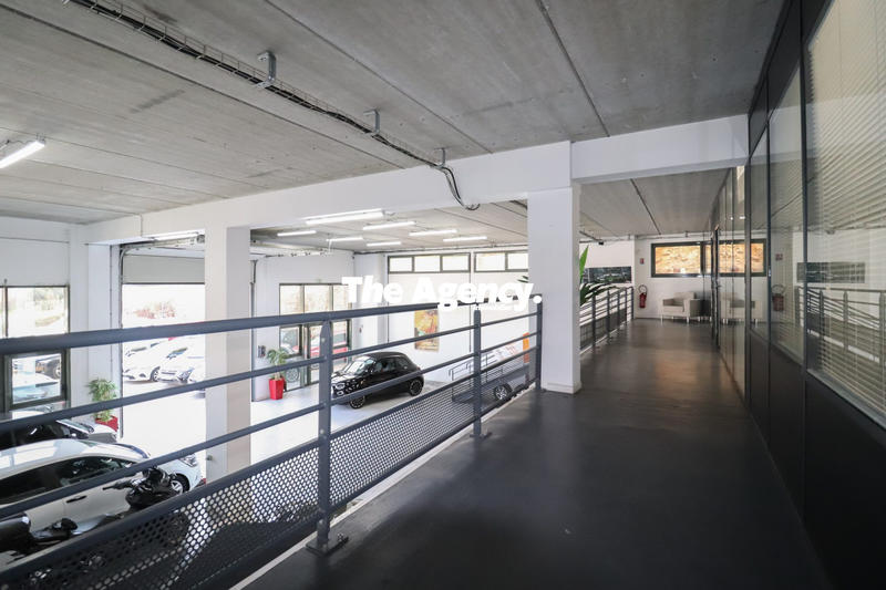 Fonds de commerce - Local commercial - 824 m²