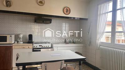 Maison - 136 m² - 6 pièces