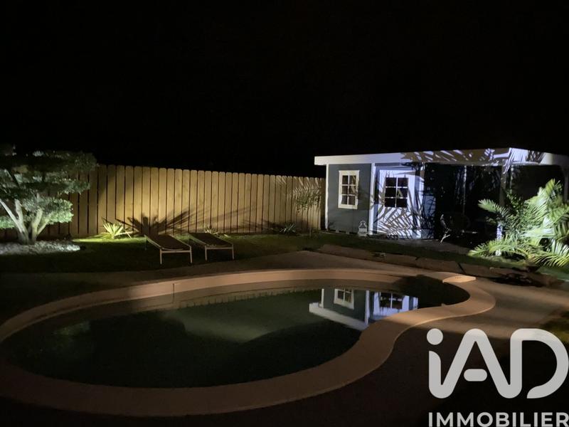 Maison - 240 m² - 11 pièces