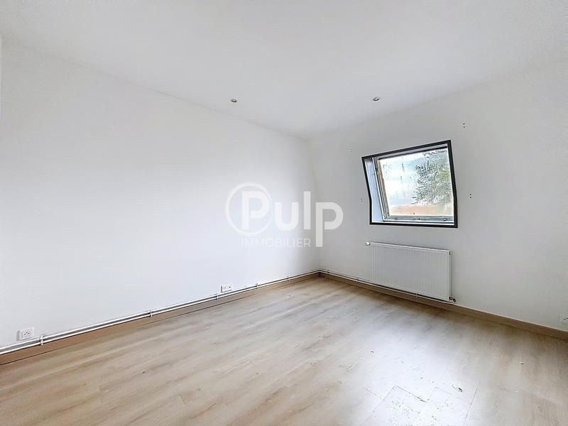 Maison de ville - 80 m² - 5 pièces